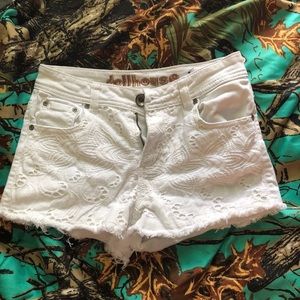 High waisted white shorts